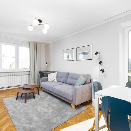 Pl. Dabrowskiego 12 By Homeprime Warsawa Bagian luar foto